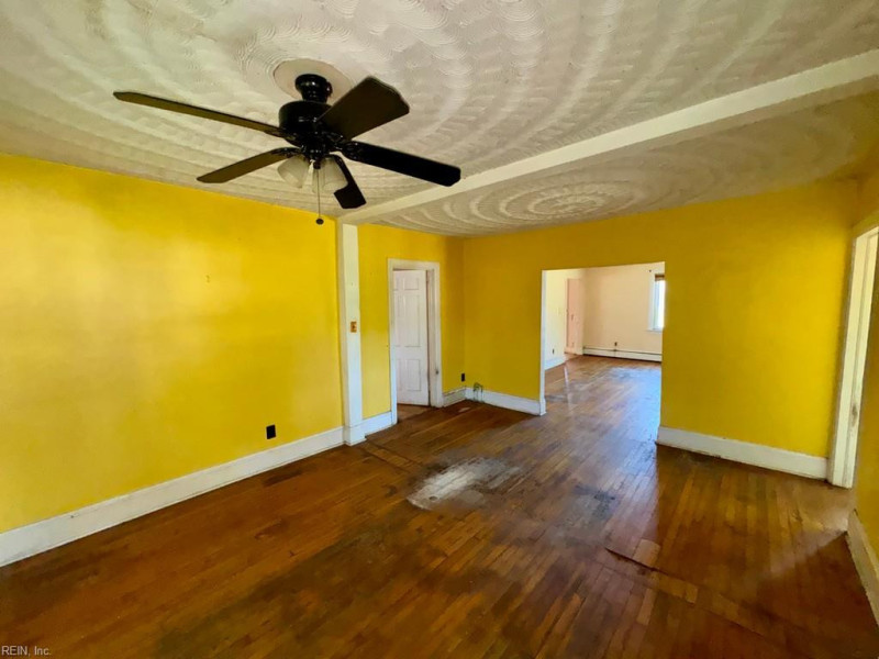 Photo 7 of 21 residential for sale in Norfolk virginia