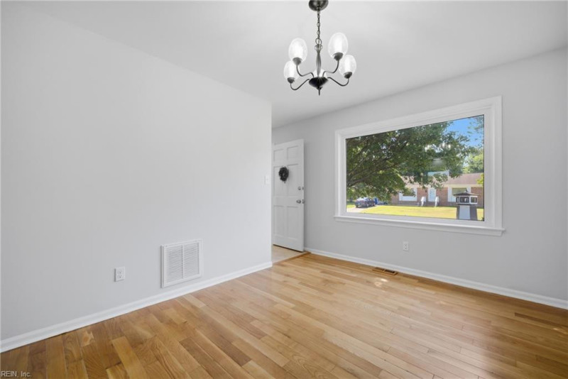 Photo 12 of 36 residential for sale in Newport News virginia