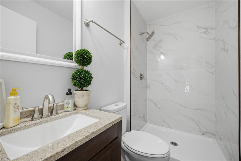 Photo 13 of 36 residential for sale in Newport News virginia