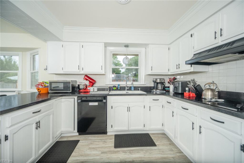 Photo 9 of 47 residential for sale in Virginia Beach virginia Photo 9 of 47 residential for sale in Virginia Beach virginia