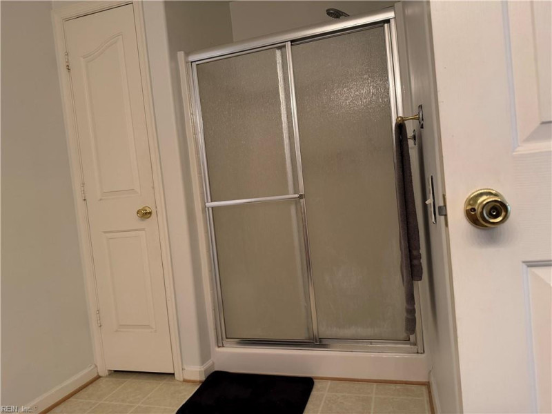Photo 13 of 16 residential for sale in Virginia Beach virginia