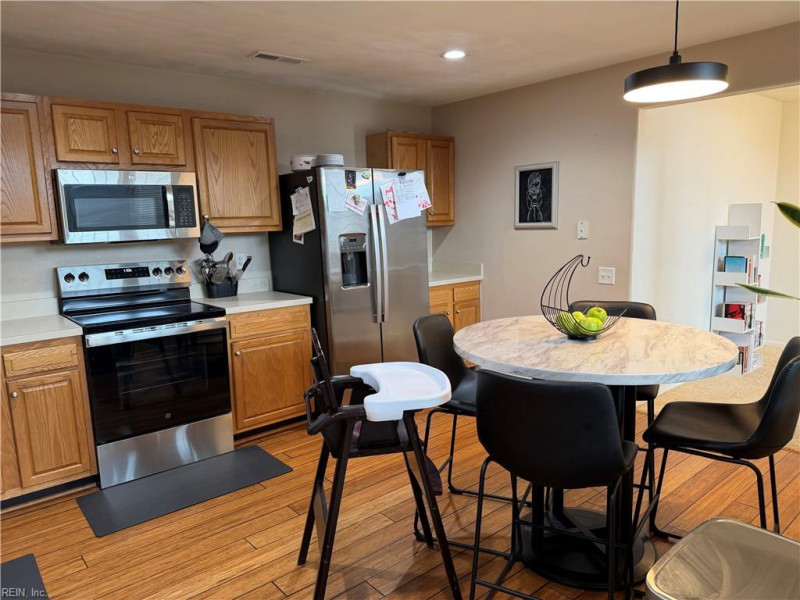 Photo 9 of 16 residential for sale in Virginia Beach virginia