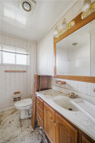 Photo 13 of 31 residential for sale in Virginia Beach virginia