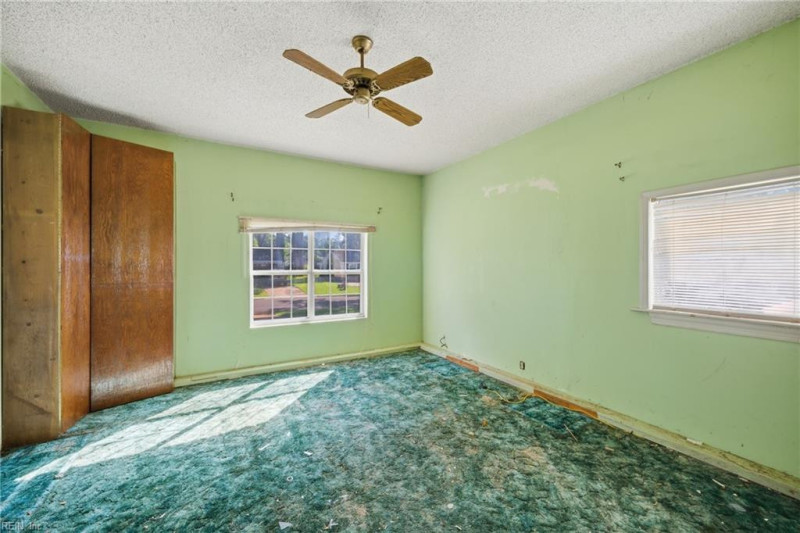 Photo 19 of 31 residential for sale in Virginia Beach virginia