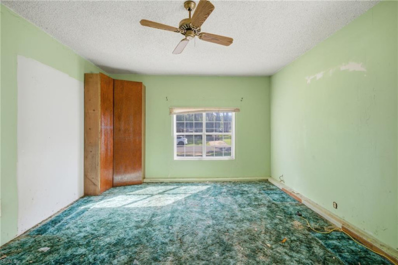 Photo 21 of 31 residential for sale in Virginia Beach virginia