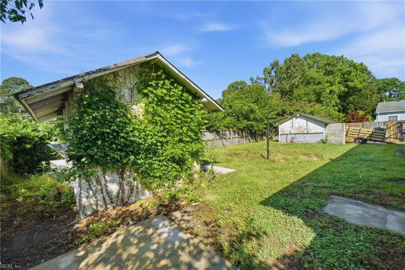 Photo 25 of 31 residential for sale in Virginia Beach virginia