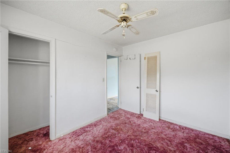 Photo 9 of 31 residential for sale in Virginia Beach virginia