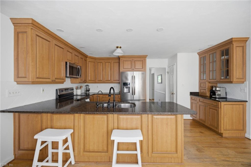Photo 12 of 49 residential for sale in Virginia Beach virginia