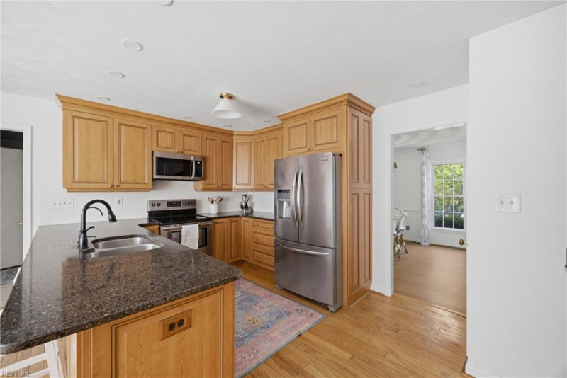 Photo 13 of 49 residential for sale in Virginia Beach virginia