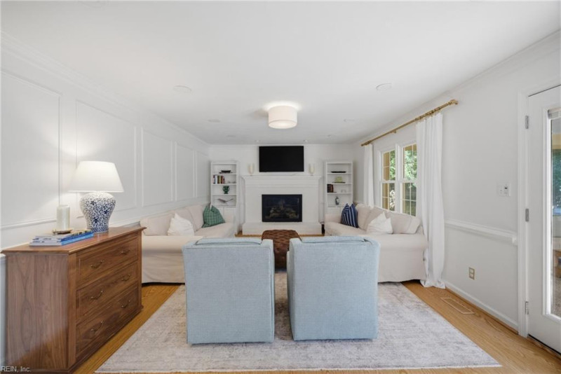 Photo 6 of 49 residential for sale in Virginia Beach virginia