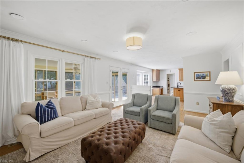 Photo 7 of 49 residential for sale in Virginia Beach virginia