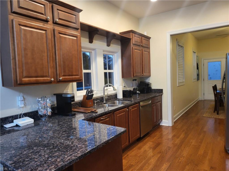 Photo 6 of 24 residential for sale in Norfolk virginia