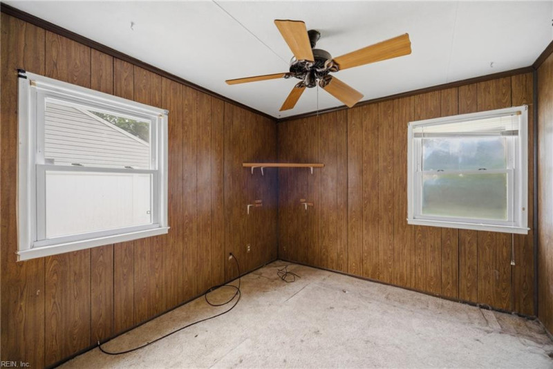 Photo 11 of 25 residential for sale in Hampton virginia