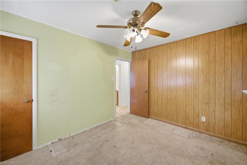 Photo 14 of 25 residential for sale in Hampton virginia