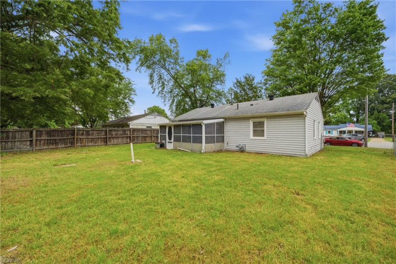 Photo 19 of 25 residential for sale in Hampton virginia