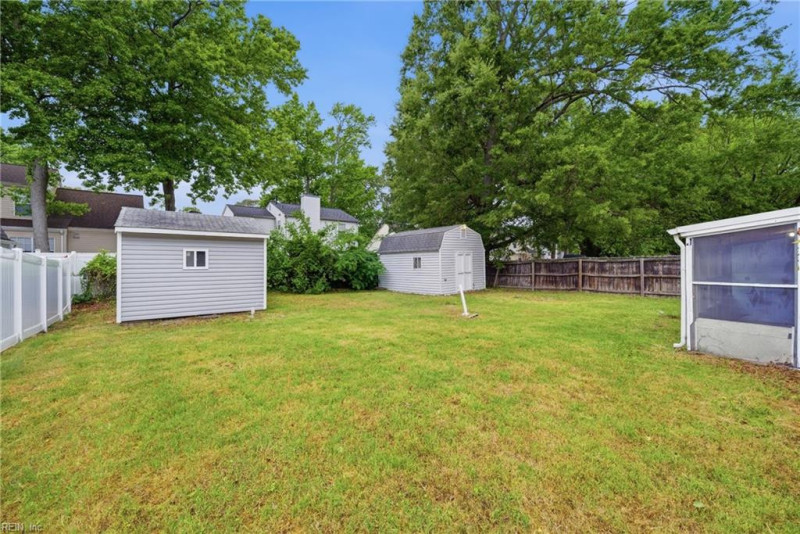 Photo 20 of 25 residential for sale in Hampton virginia