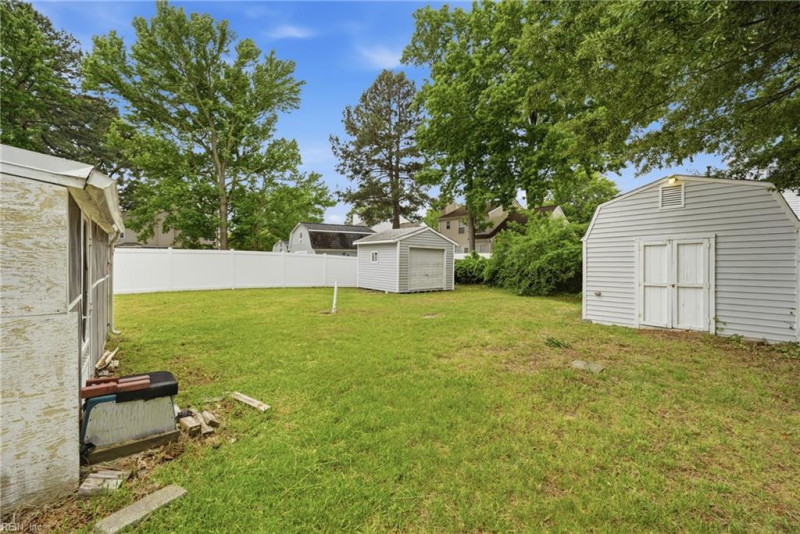 Photo 21 of 25 residential for sale in Hampton virginia