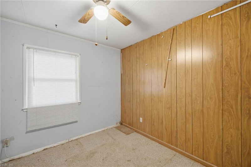 Photo 4 of 25 residential for sale in Hampton virginia