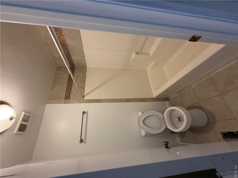 Photo 19 of 28 residential for sale in Virginia Beach virginia