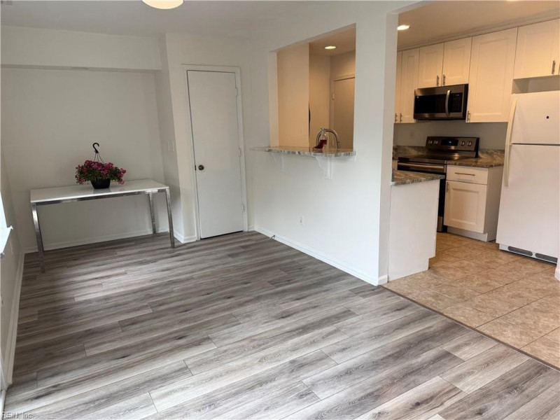 Photo 7 of 28 residential for sale in Virginia Beach virginia