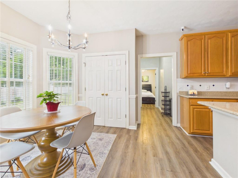 Photo 13 of 36 residential for sale in Chesapeake virginia