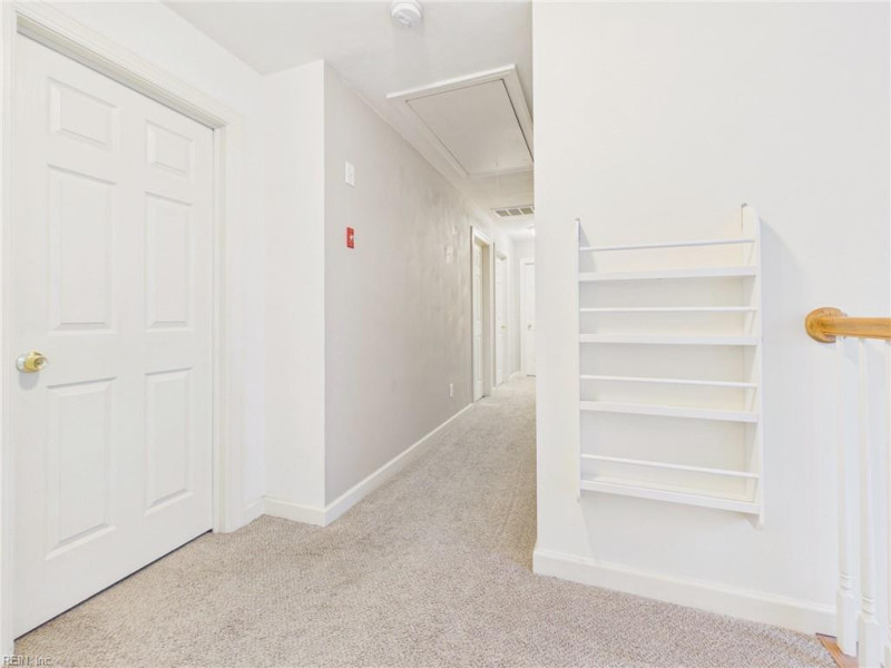 Photo 18 of 36 residential for sale in Chesapeake virginia