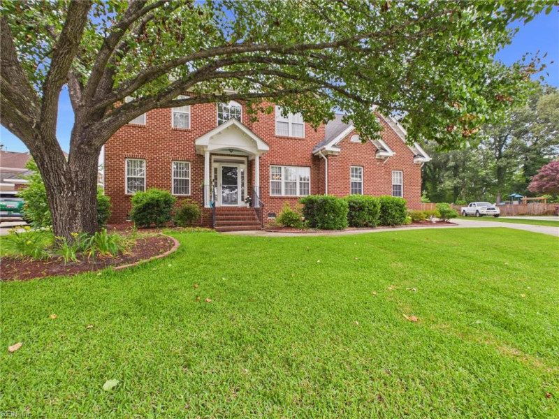 Photo 2 of 36 residential for sale in Chesapeake virginia