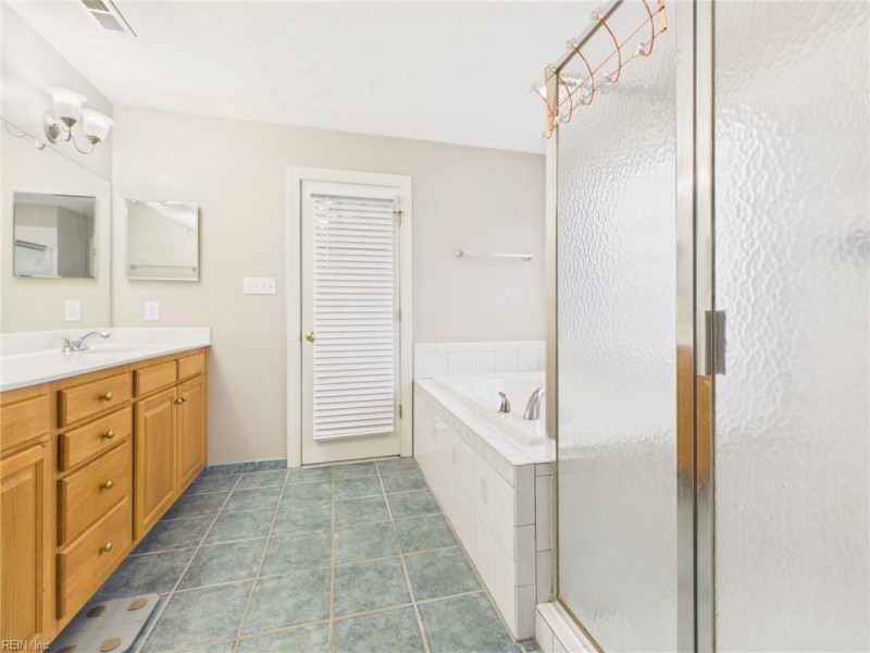 Photo 25 of 36 residential for sale in Chesapeake virginia