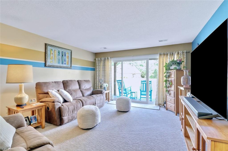 Photo 15 of 23 residential for sale in Chesapeake virginia