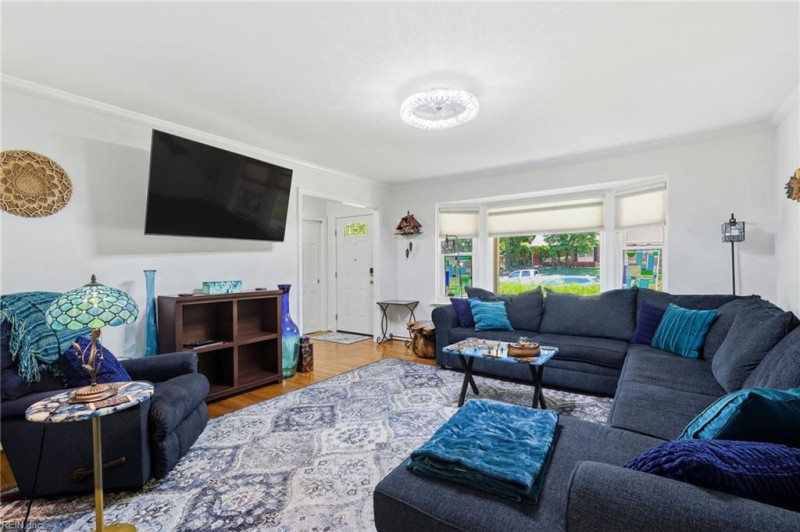 Photo 4 of 37 residential for sale in Newport News virginia
