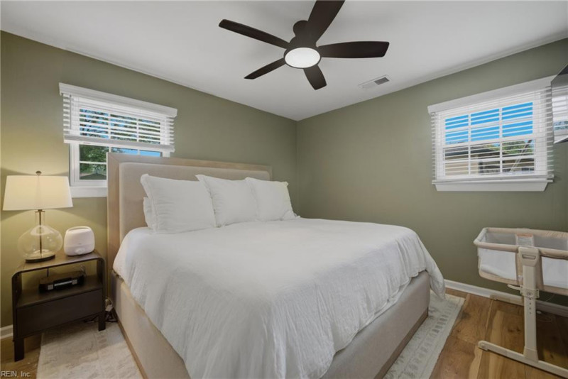 Photo 16 of 36 residential for sale in Virginia Beach virginia