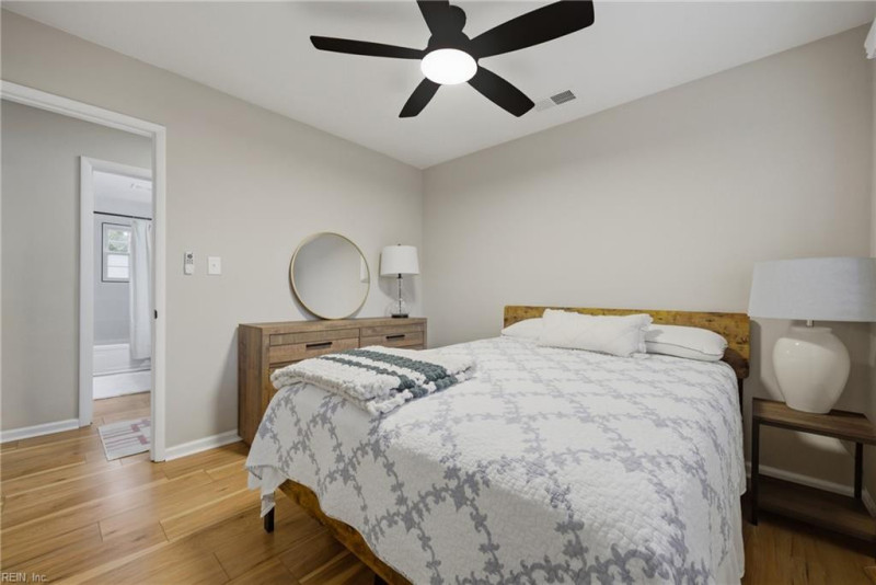 Photo 19 of 36 residential for sale in Virginia Beach virginia