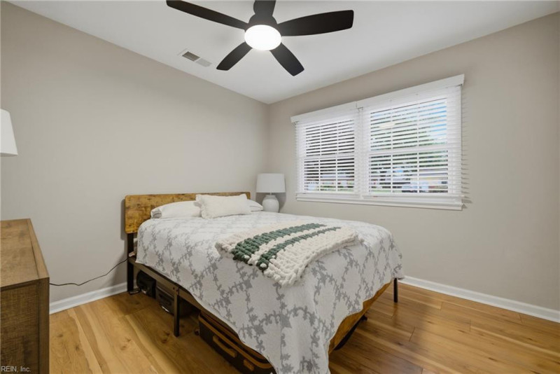 Photo 20 of 36 residential for sale in Virginia Beach virginia