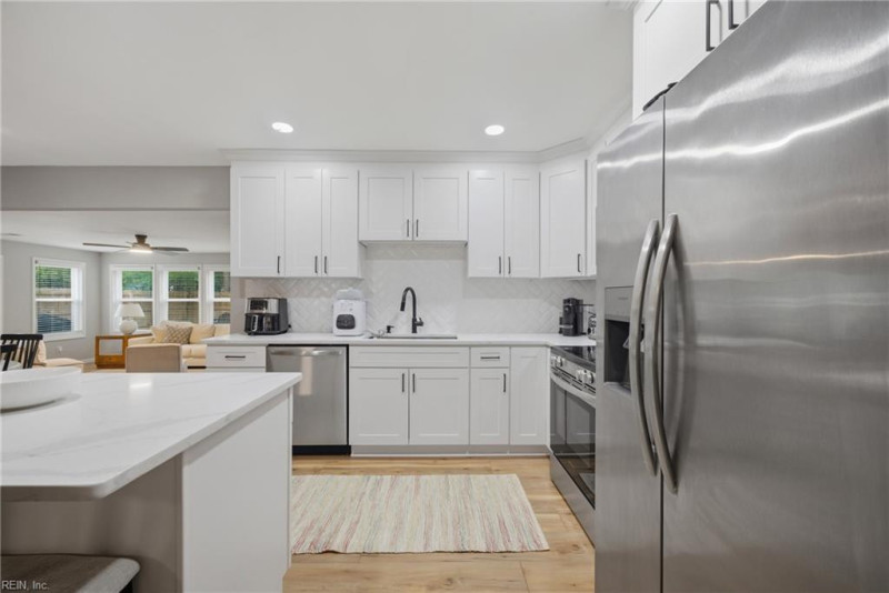 Photo 6 of 36 residential for sale in Virginia Beach virginia