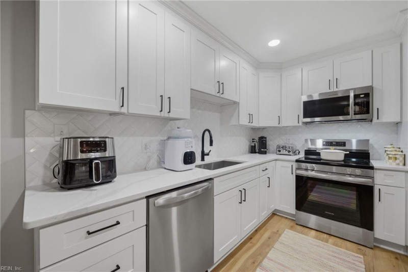 Photo 8 of 36 residential for sale in Virginia Beach virginia
