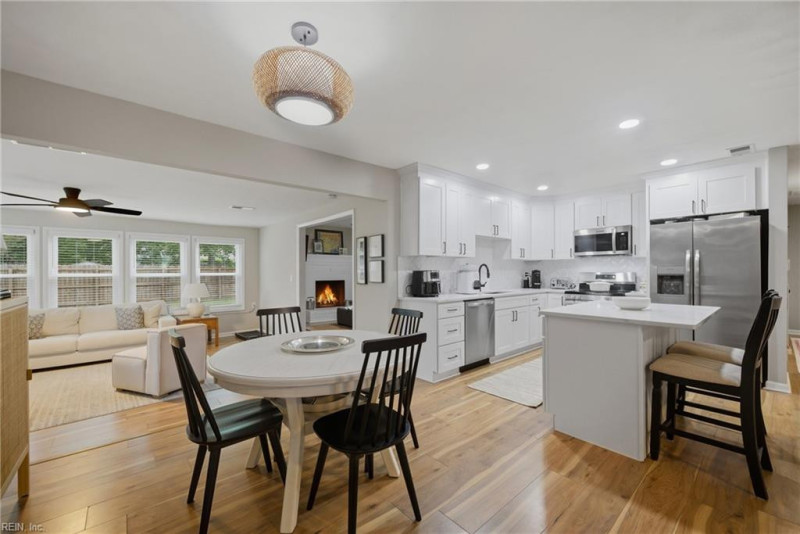 Photo 9 of 36 residential for sale in Virginia Beach virginia