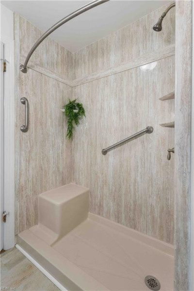 Photo 20 of 37 residential for sale in Virginia Beach virginia