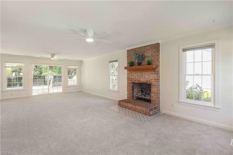 Photo 9 of 37 residential for sale in Virginia Beach virginia
