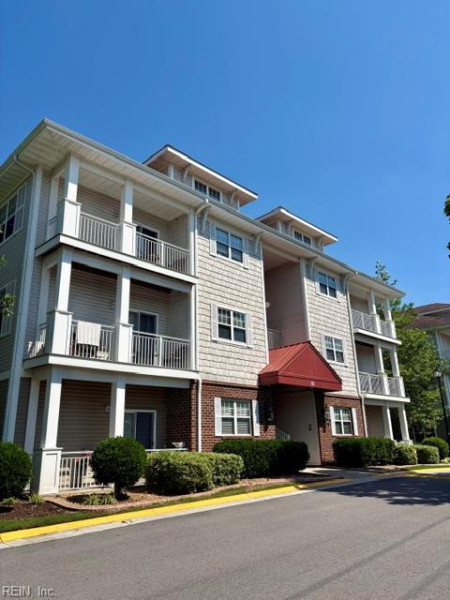 Photo 5 of 6 residential for sale in Virginia Beach virginia