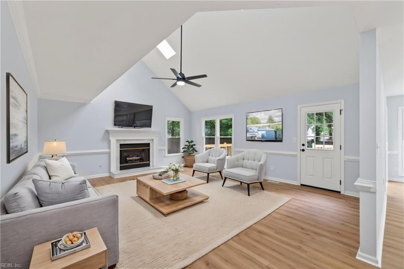Photo 1 of 36 residential for sale in Chesapeake virginia