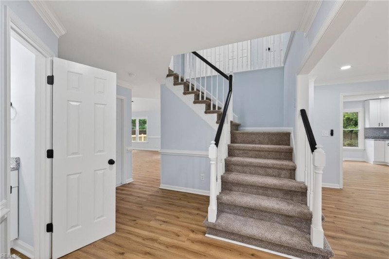 Photo 10 of 36 residential for sale in Chesapeake virginia