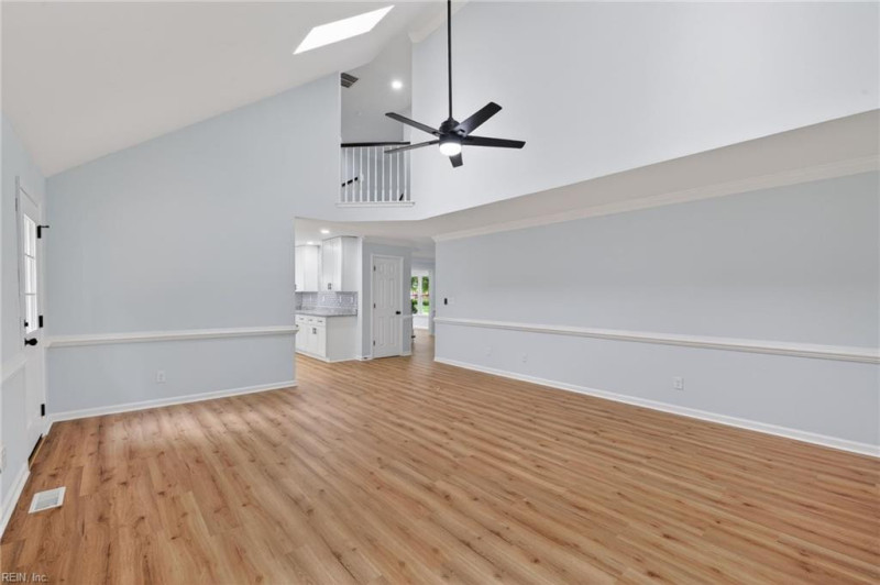 Photo 13 of 36 residential for sale in Chesapeake virginia