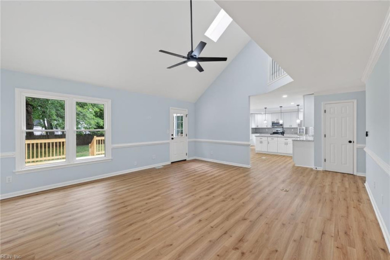 Photo 14 of 36 residential for sale in Chesapeake virginia