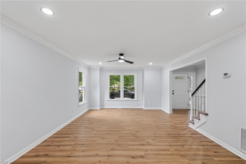 Photo 18 of 36 residential for sale in Chesapeake virginia