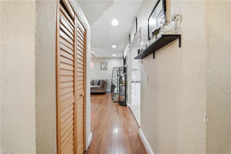 Photo 16 of 36 residential for sale in Norfolk virginia