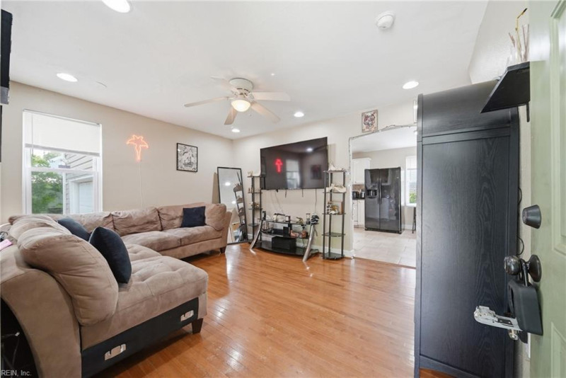 Photo 2 of 36 residential for sale in Norfolk virginia