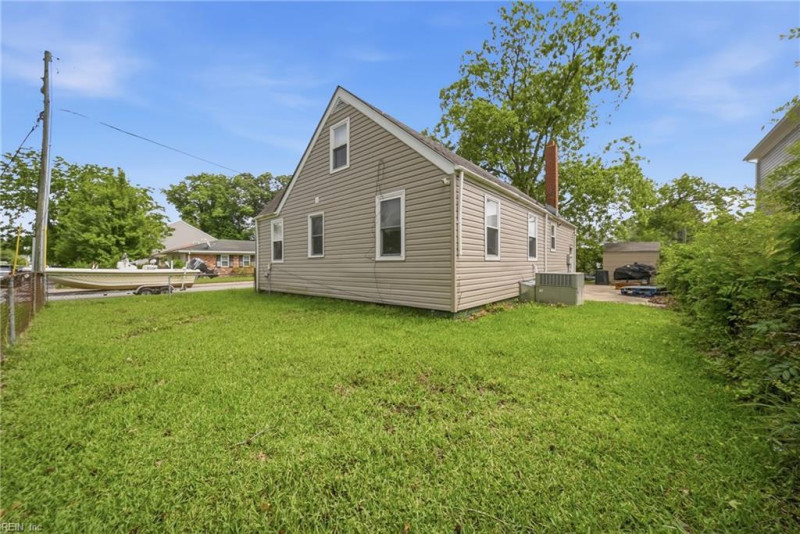 Photo 21 of 36 residential for sale in Norfolk virginia