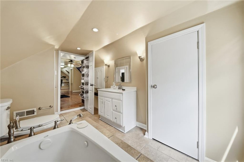 Photo 25 of 36 residential for sale in Norfolk virginia