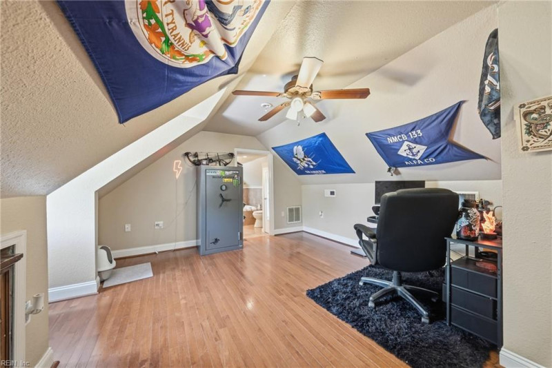 Photo 27 of 36 residential for sale in Norfolk virginia
