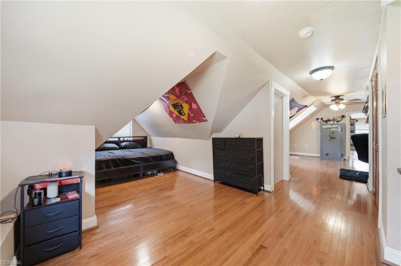 Photo 29 of 36 residential for sale in Norfolk virginia
